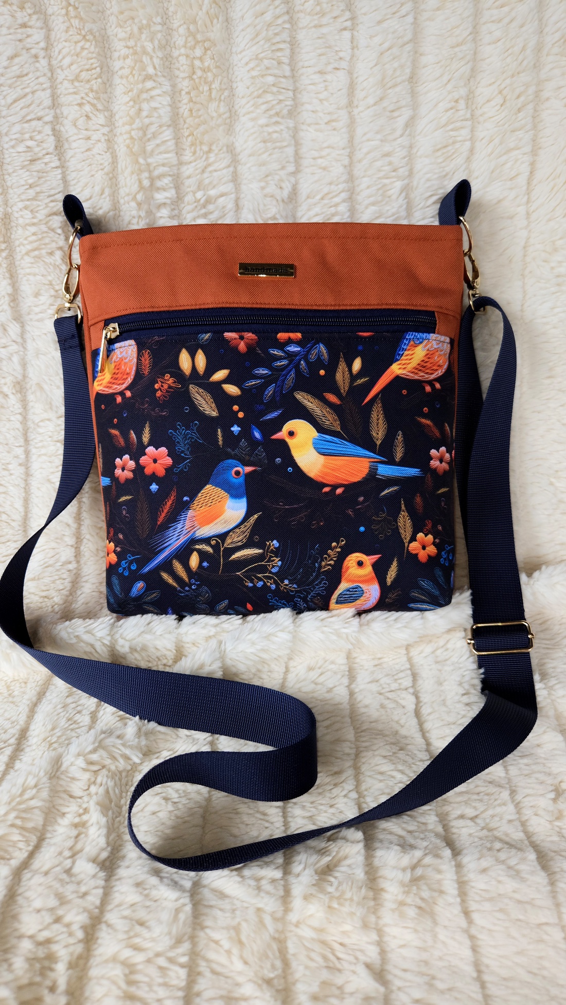 Mintás válltáska/Crossbag - geantă și husă - genți de umăr și genți de mână - genți de umăr - Artynos.ro Mintás válltáska/Crossbag - geantă și husă - genți de umăr și genți de mână - genți de umăr - Artynos.ro