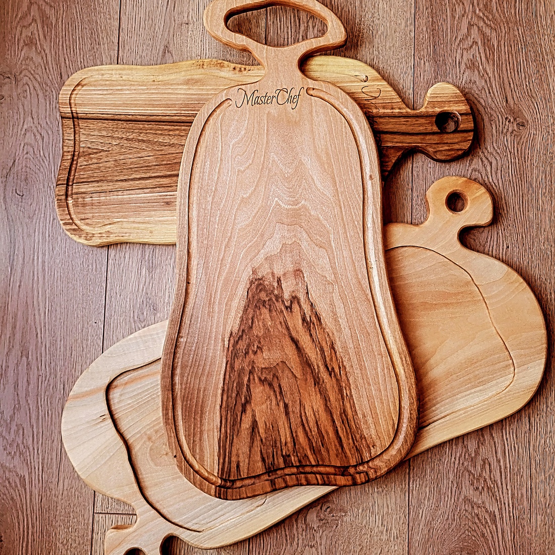 Platouri din lemn de nuc - casă & stil de viață - echipamente de bucătărie - accesorii de gătit - tocătoare - Artynos.ro
