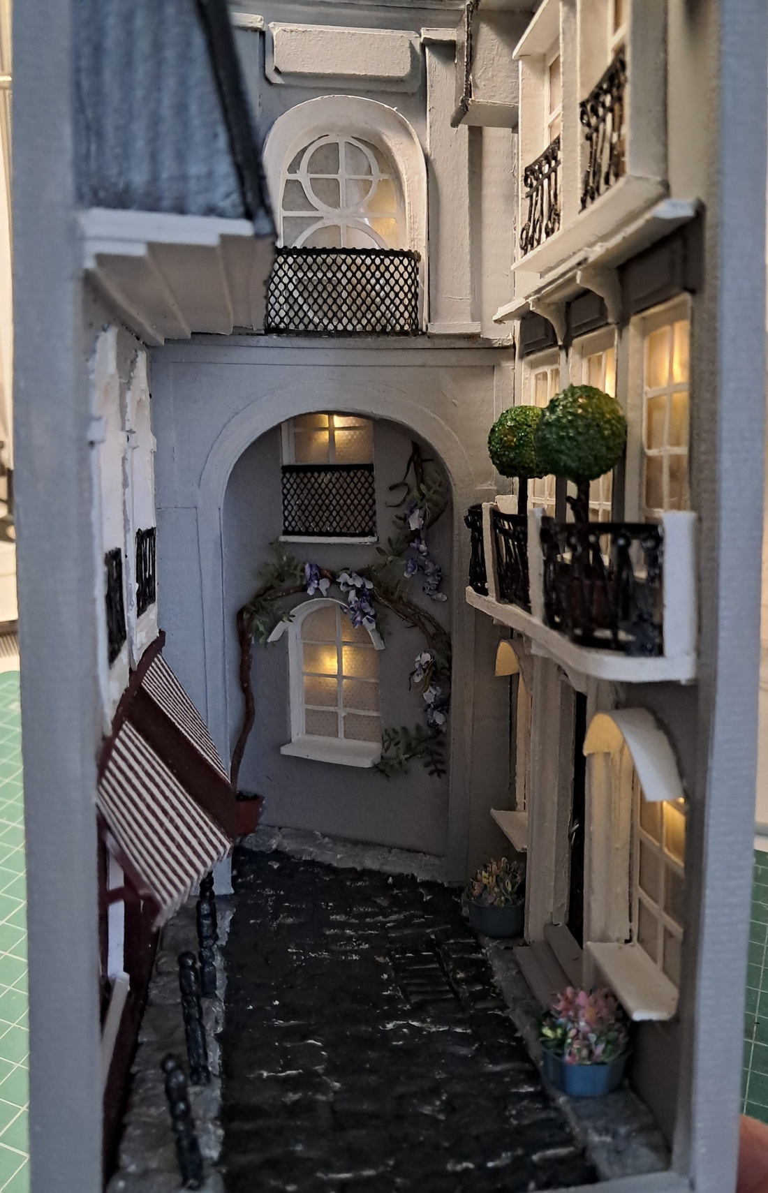 Könyvtámasz világítással - casă & stil de viață - decorațiuni de casă - decorațiuni de masă și rafturi - suport de carte - Artynos.ro