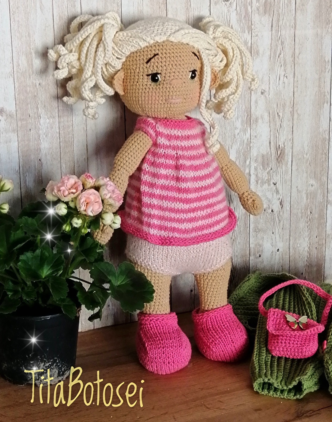 Papusa crosetata, jucărie crosetata, handmade, Cadou Craciun, cadou Paște, cadou fetite, cadou zi nastere - jucării și echipamente pentru copii - plușuri - păpușă croșetată, păpușă de pluș - Artynos.ro