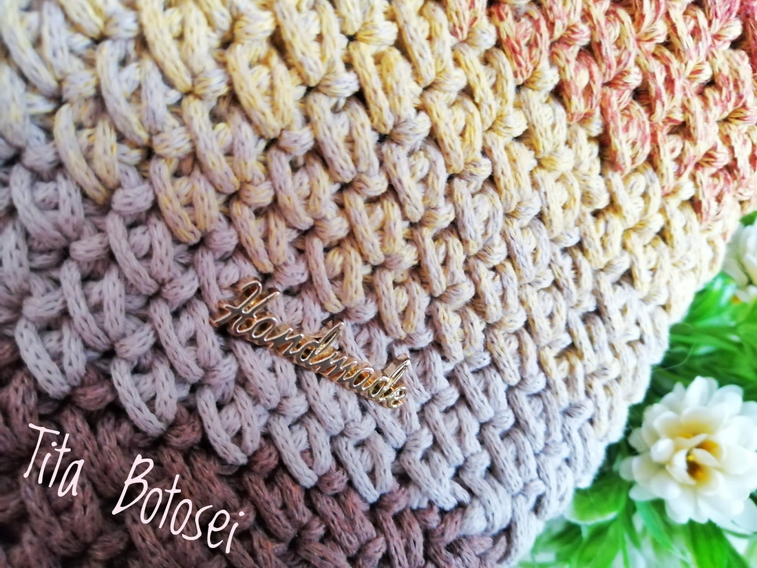 Geanta crosetata, geanta handmade - geantă și husă - genți de umăr și genți de mână - genți casual, genți de mână - Artynos.ro Geanta crosetata, geanta handmade - geantă și husă - genți de umăr și genți de mână - genți casual, genți de mână - Artynos.ro