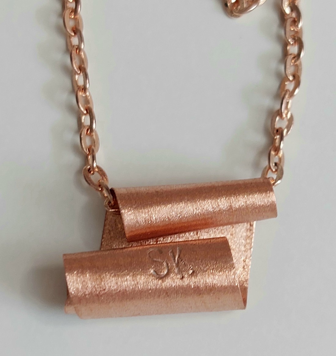 Colier cu pandantiv din cupru -  - Artynos.ro Colier cu pandantiv din cupru -  - Artynos.ro