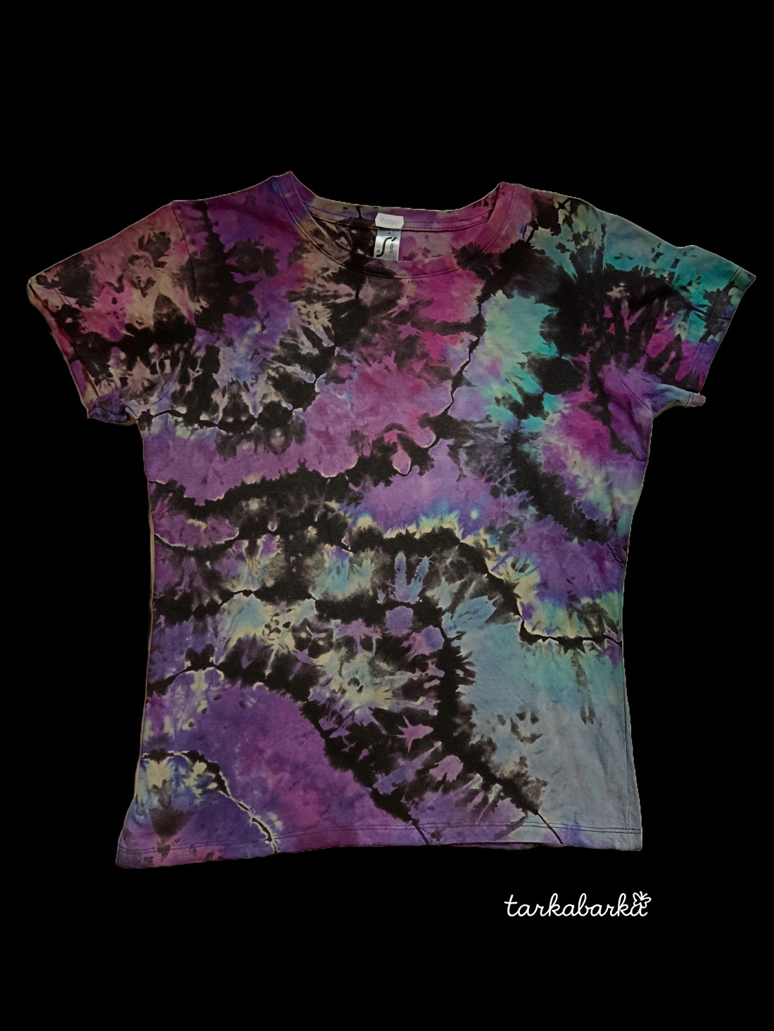 Tricou pentru femei mărimea M în batik - - Artynos.ro Tricou pentru femei mărimea M în batik - - Artynos.ro