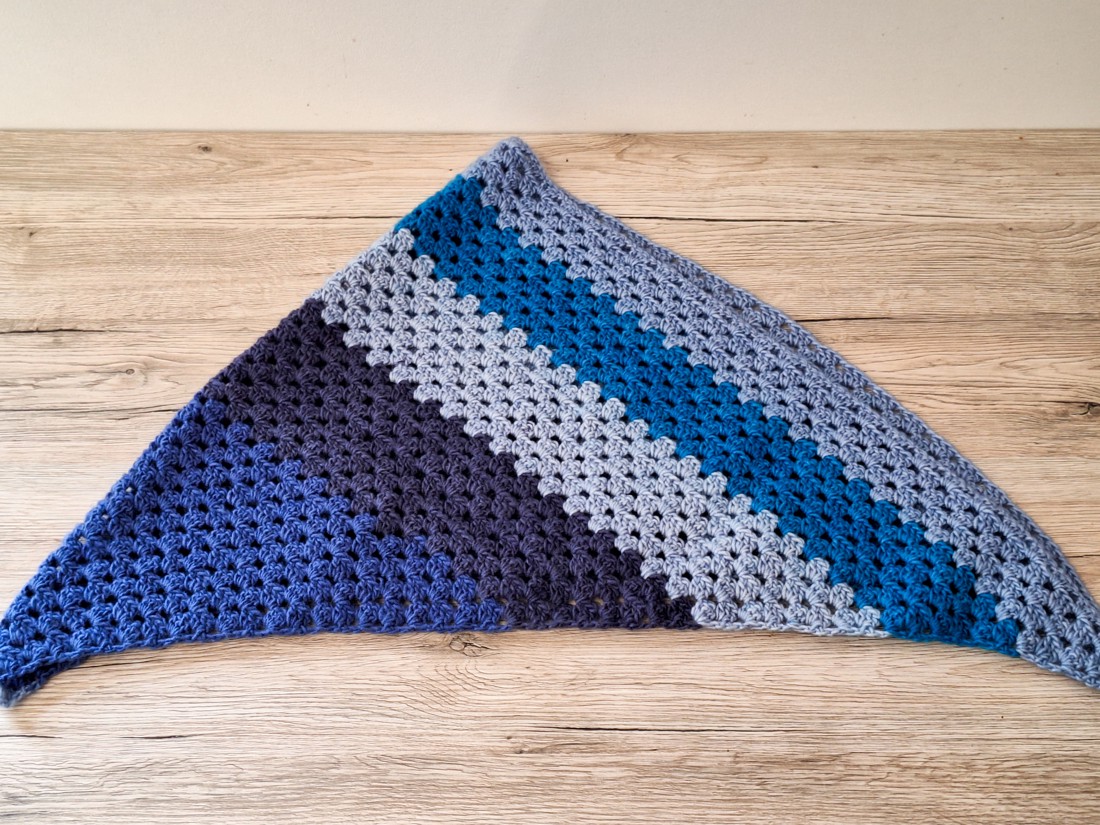 Triunghi gros șal de iarnă -  - Artynos.ro