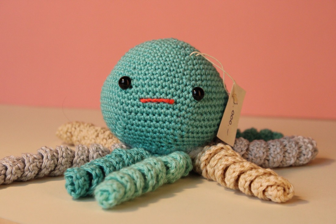 Octopus amigurumi figura verde - - Artynos.ro Octopus amigurumi figura verde - - Artynos.ro