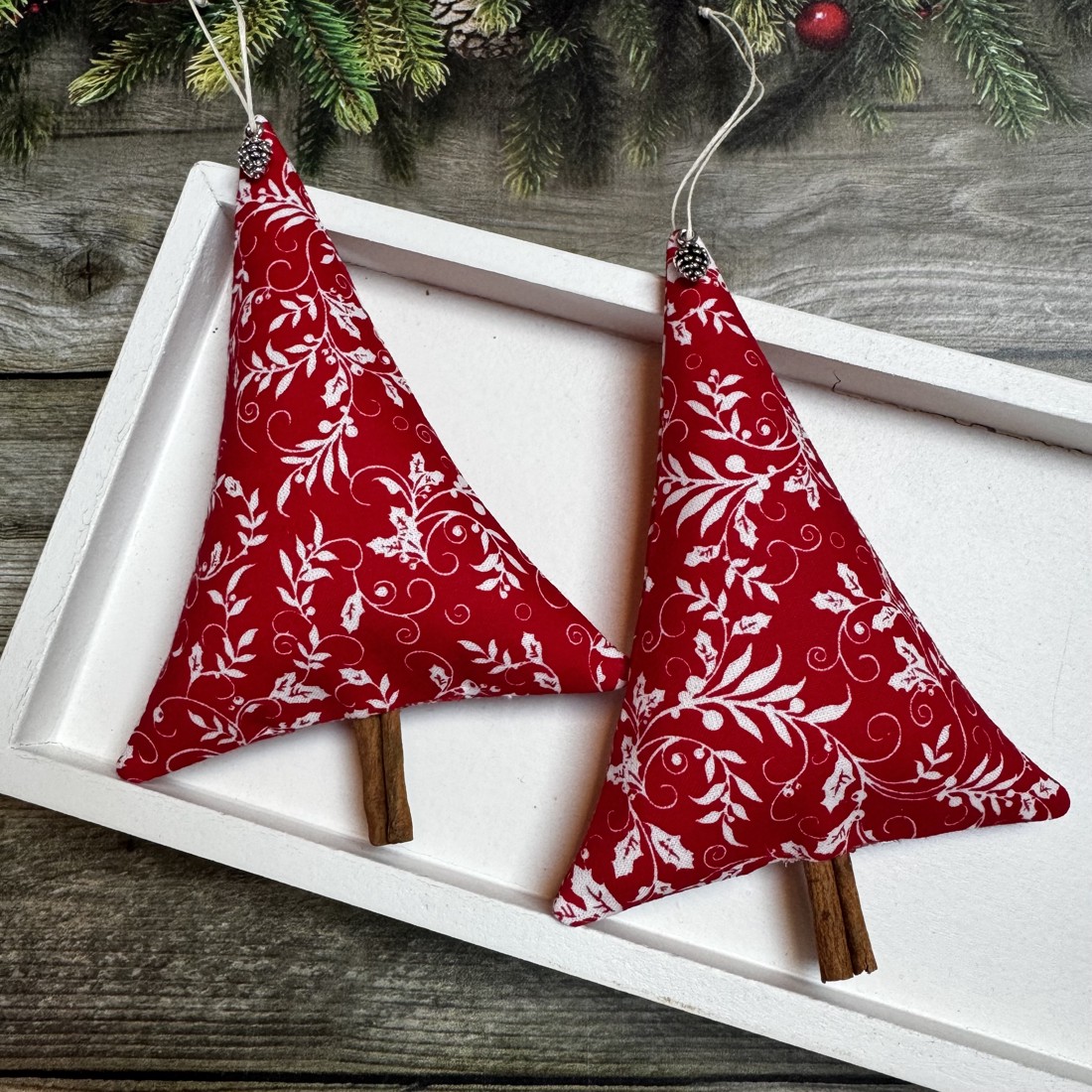 Ornament pom de Crăciun cu bețe de scorțișoară /set de 2/ - crăciun - decorațiuni de crăciun de casă - figurine pentru pomul de crăciun - Artynos.ro