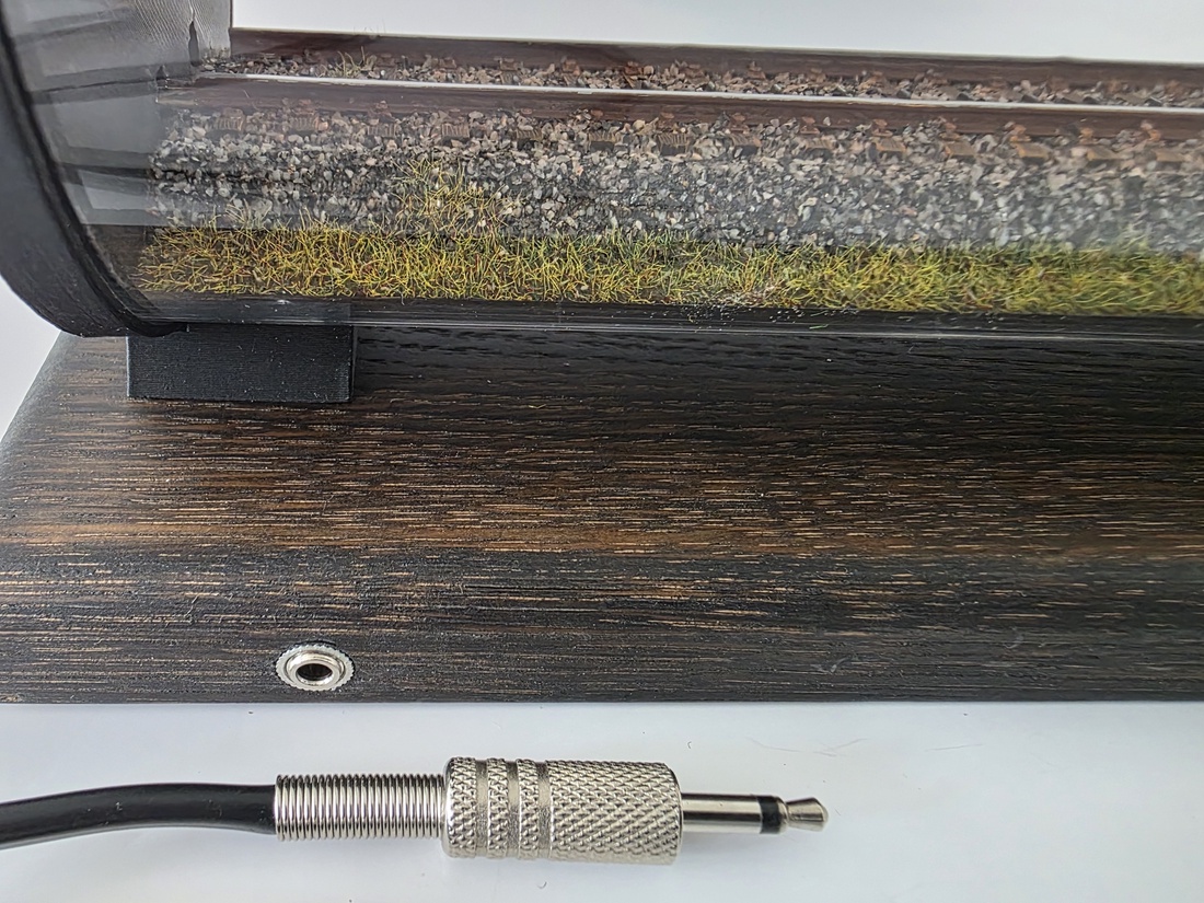 Vitrina cilindrica expozitie machete scara H0 cu conexiune AC (pentru M�rklin) - casă & stil de viață - mobilier artizanal - rafturi  - Artynos.ro