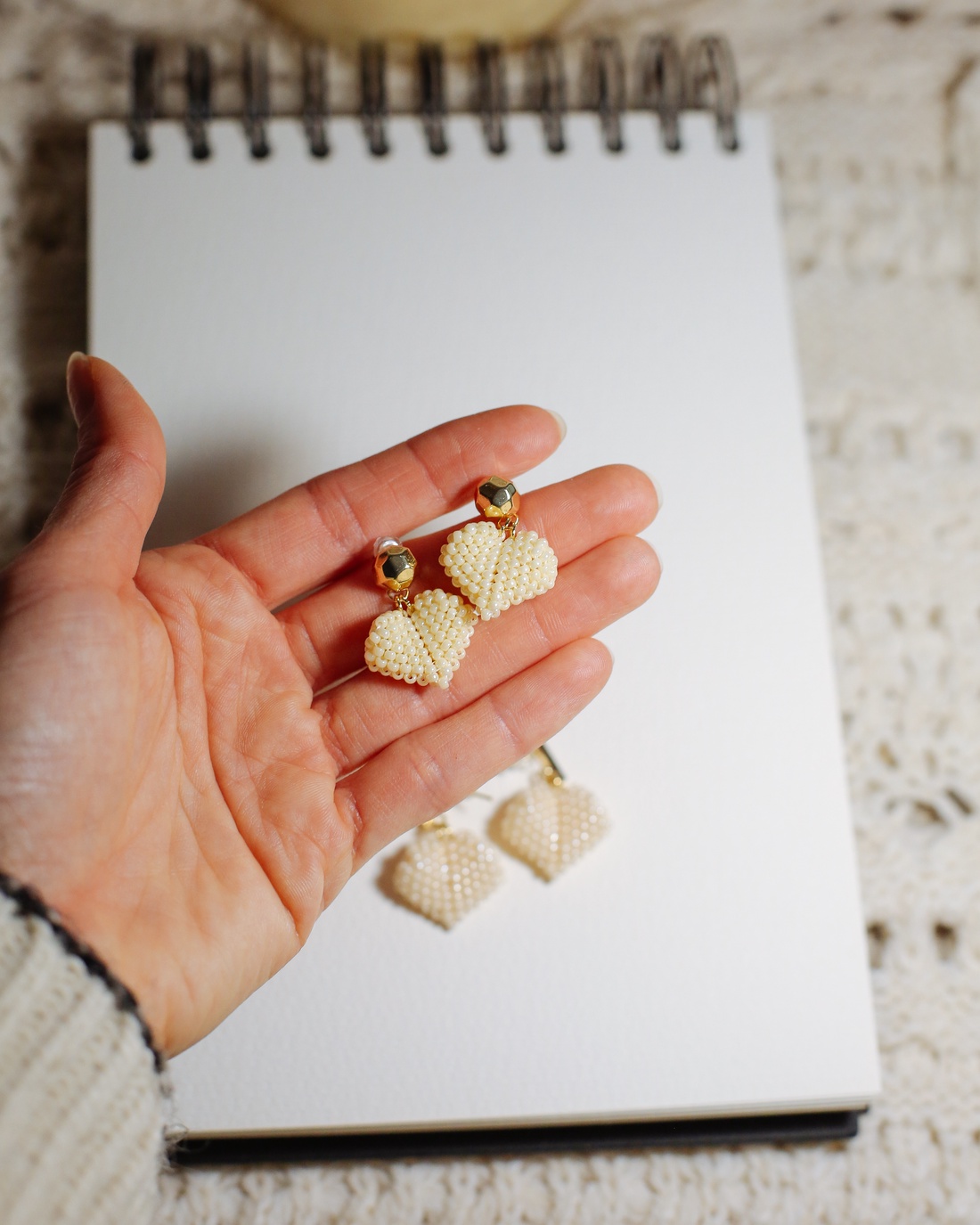 Cercei inimioara 3D - bijuterii - cercei - cercei din mărgele - Artynos.ro