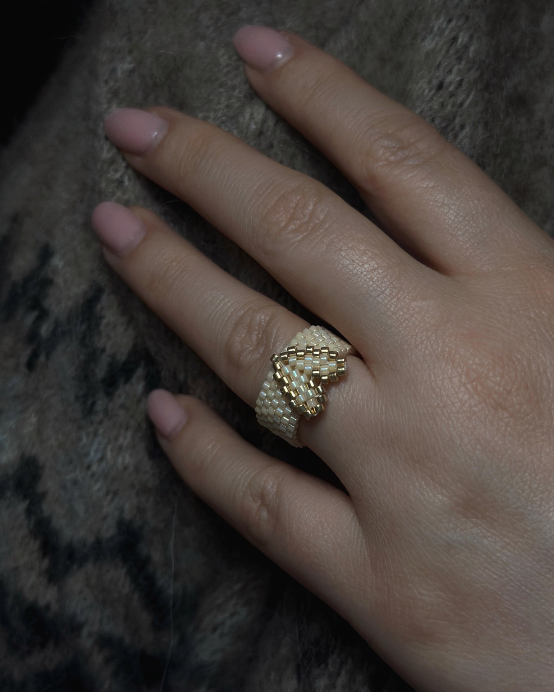 Set cercei si inel inimioara - bijuterii - cercei - cercei din mărgele - Artynos.ro