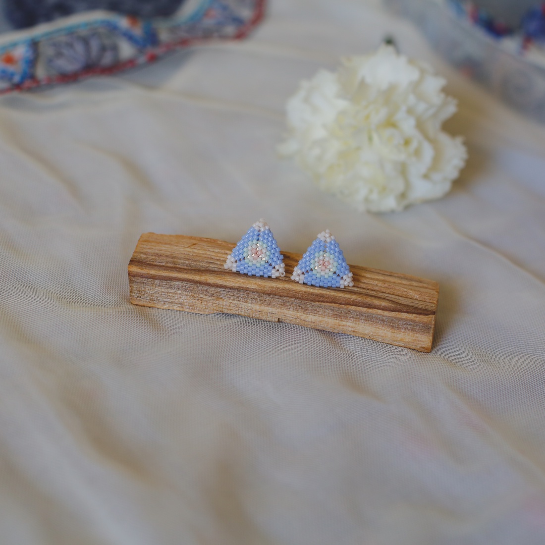 Cercei tinta / stud colorati - bijuterii - cercei - cercei din mărgele - Artynos.ro