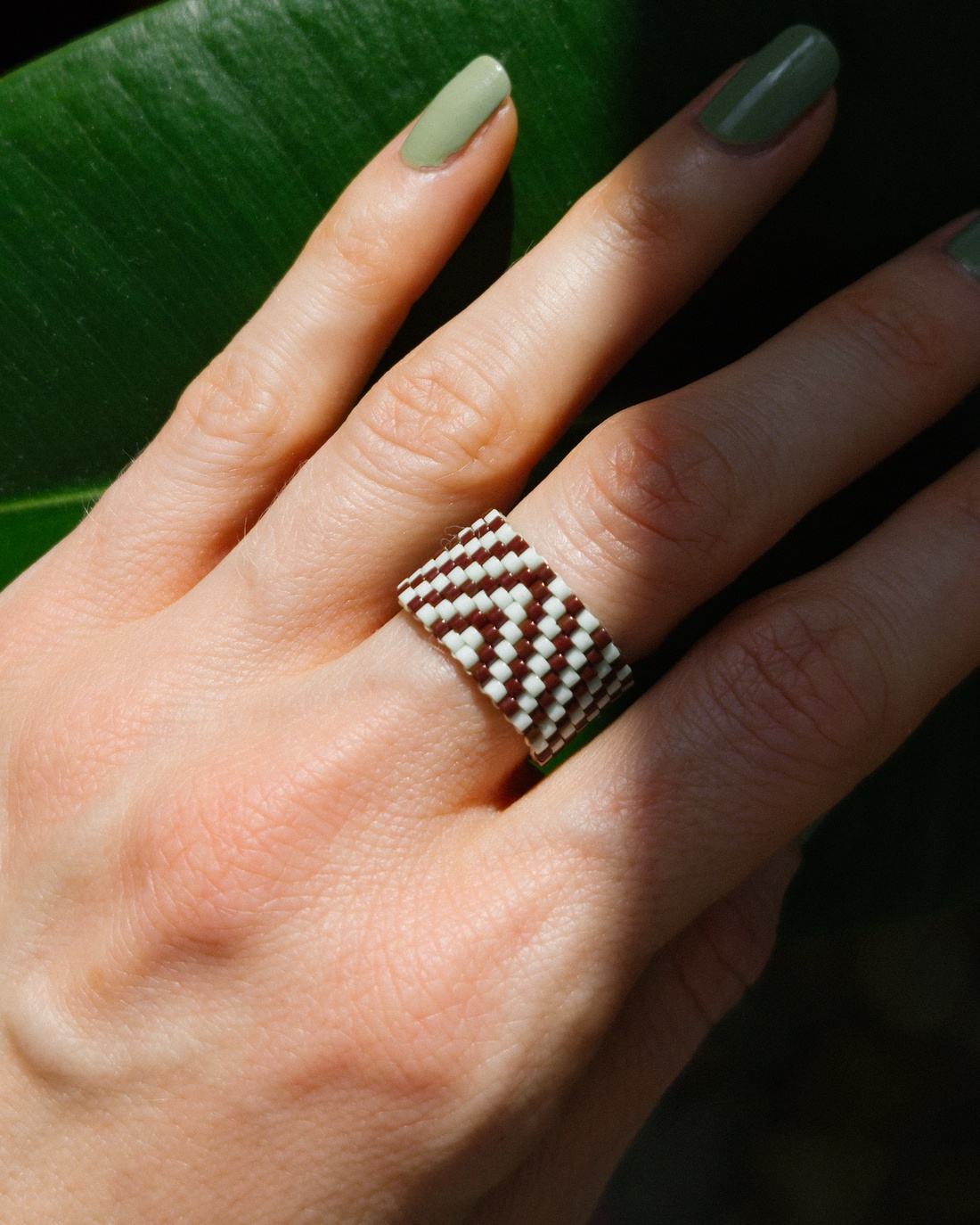 Inel din margele colorate - bijuterii - inele - inele cu pietre semiprețioase - Artynos.ro