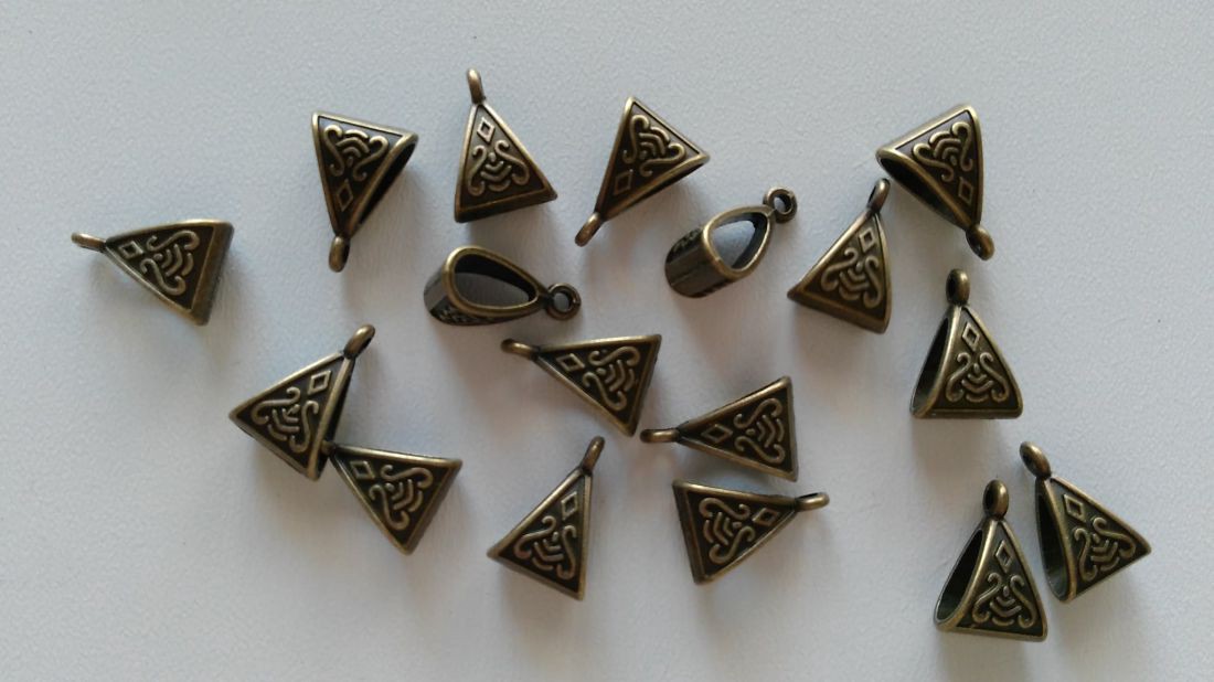 Suport pandantiv metalic - 14x10mm - 10 bucăți / pachet - culoare alamă - - Artynos.ro Suport pandantiv metalic - 14x10mm - 10 bucăți / pachet - culoare alamă - - Artynos.ro
