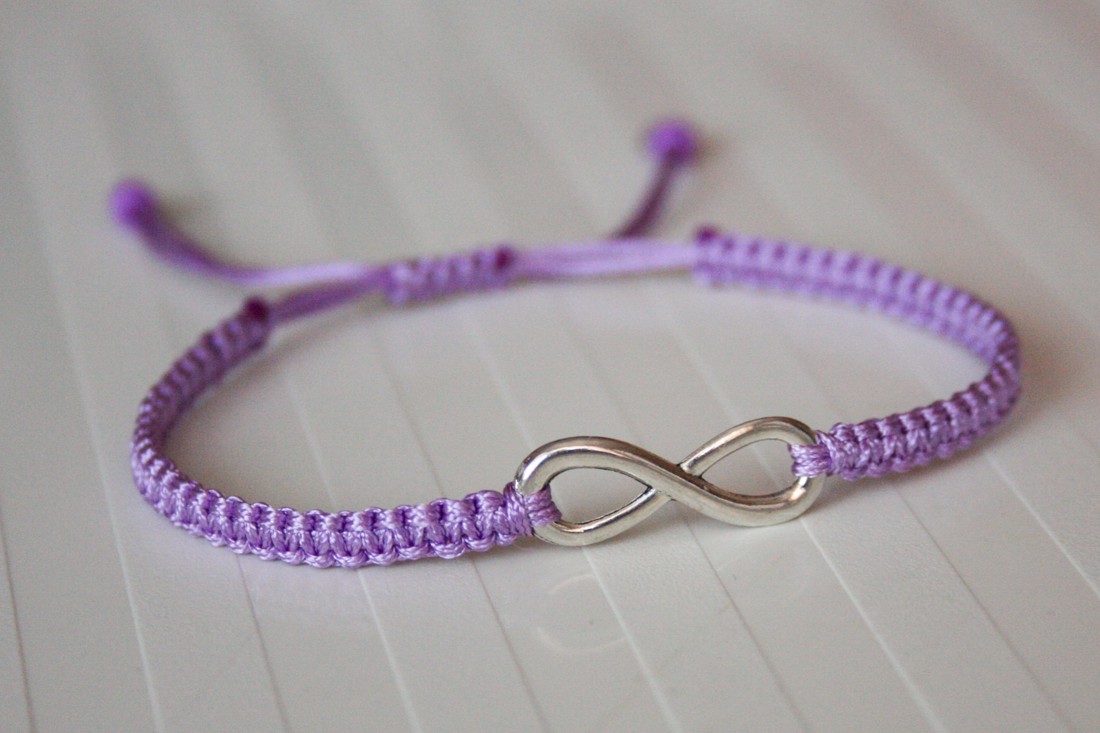 Brățară macramé împletită - Infinity violet -  - Artynos.ro