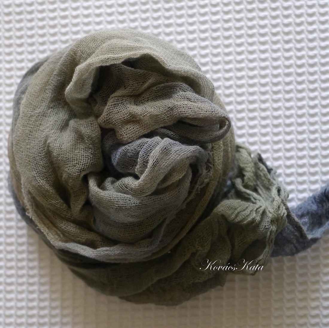 MULL-KENDŐ / boheme - batikolt géz hall - îmbrăcăminte și modă - eșarfe, pălării, fularuri - eșarfe - Artynos.ro