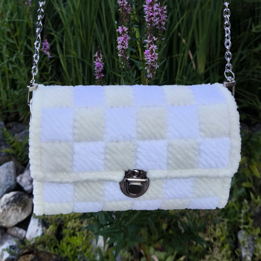 Geantă de umăr elegantă acoperită cu chenille (alb unt și alb zăpadă) - geantă și husă - genți de umăr și genți de mână - geantă casual - Artynos.ro Geantă de umăr elegantă acoperită cu chenille (alb unt și alb zăpadă) - geantă și husă - genți de umăr și genți de mână - geantă casual - Artynos.ro