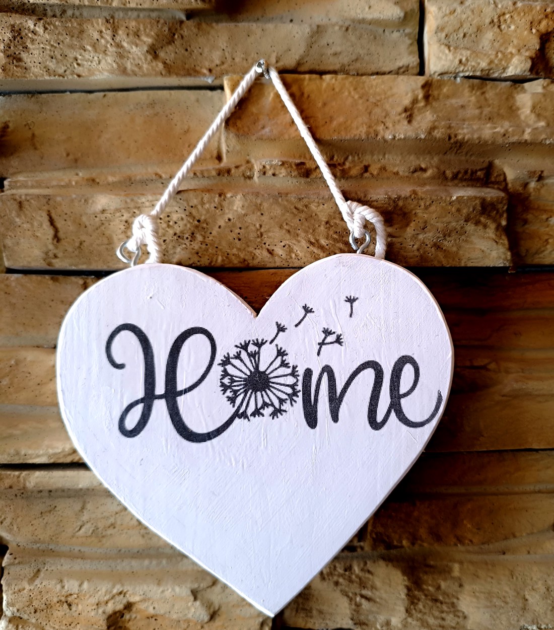 Semn din lemn cu inscripție Home - - Artynos.ro Semn din lemn cu inscripție Home - - Artynos.ro
