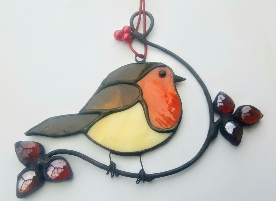 Decorare fereastră Redbreast - - Artynos.ro Decorare fereastră Redbreast - - Artynos.ro