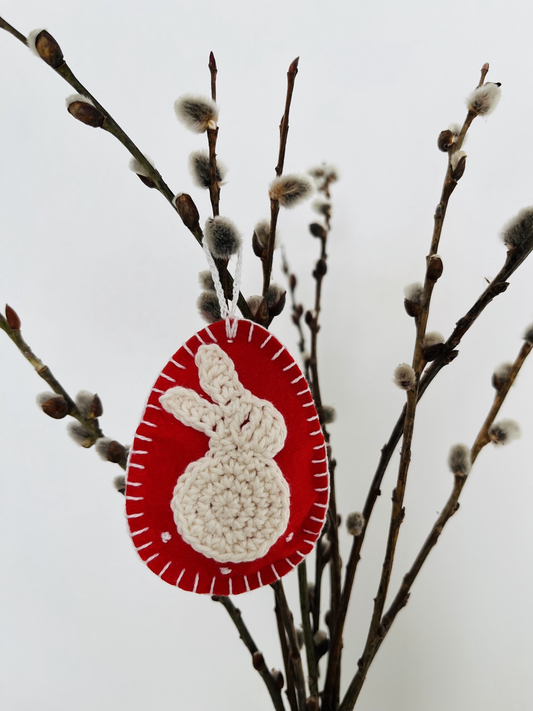 Iepuraș de Paște și farfurie cu ouă -  - Artynos.ro