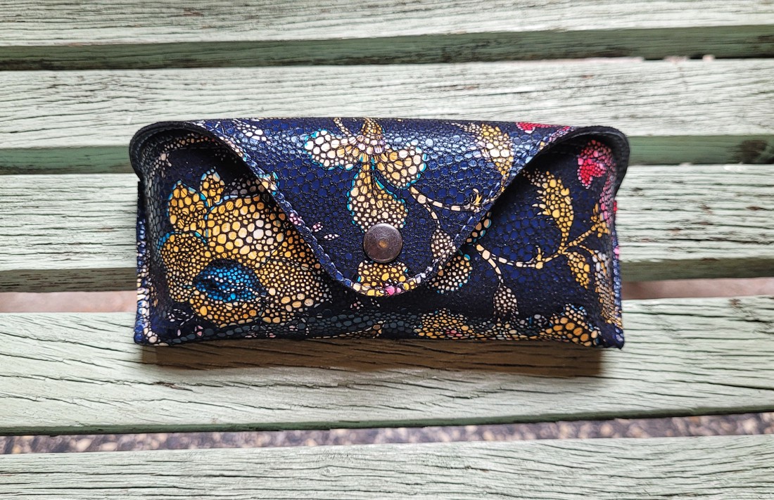 Vintage înflorit - piele ochelari caz - - Artynos.ro Vintage înflorit - piele ochelari caz - - Artynos.ro