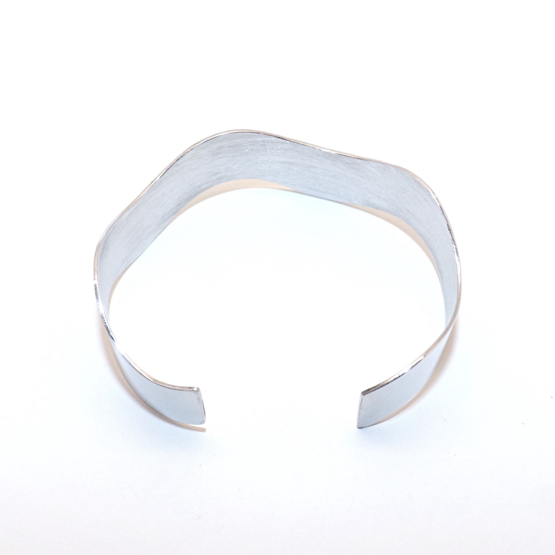 Brățară din aluminiu pentru femei, 18 cm, reglabilă (K.04) - - Artynos.ro Brățară din aluminiu pentru femei, 18 cm, reglabilă (K.04) - - Artynos.ro