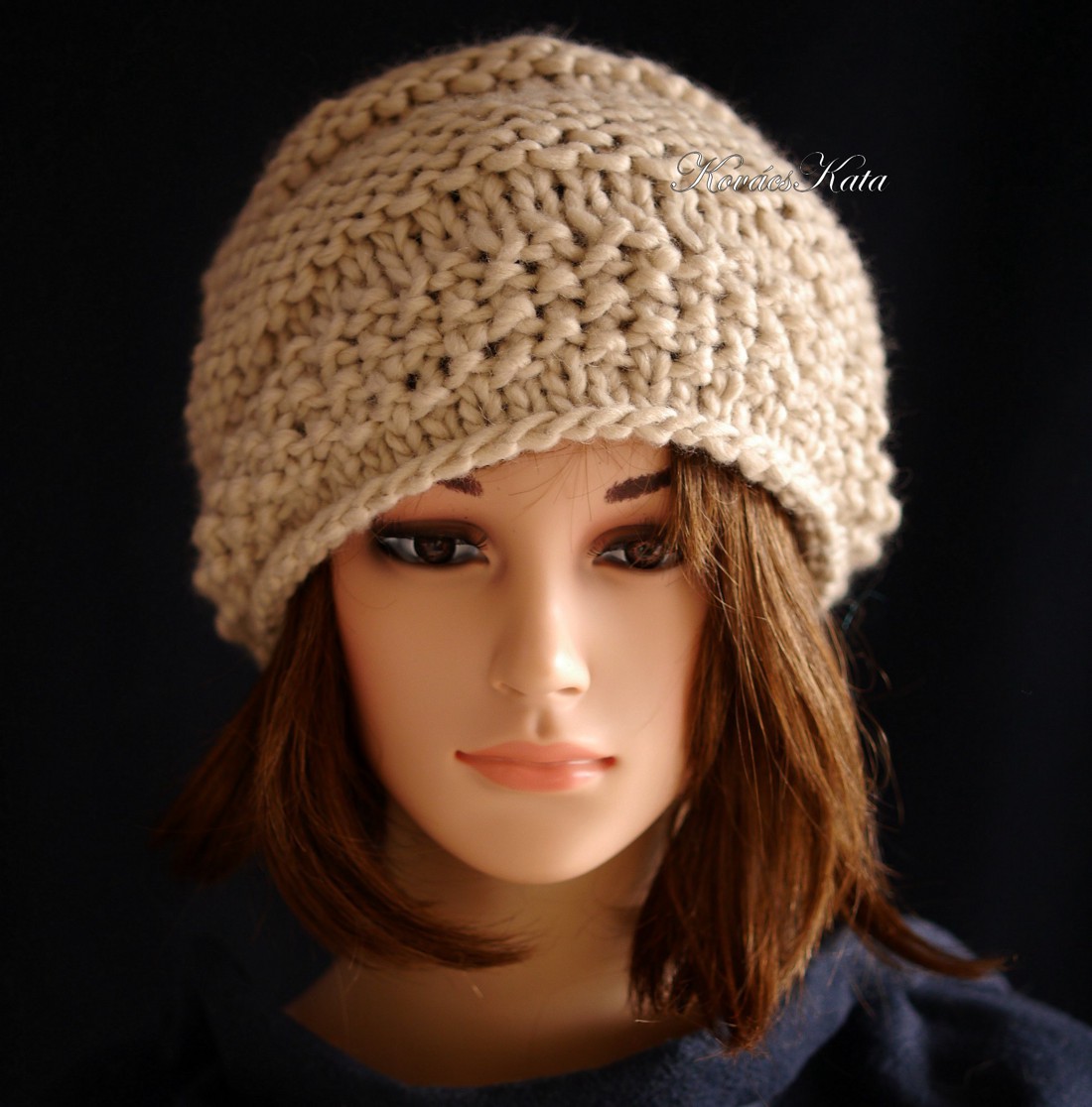 CSIGASAPI - pălărie tricotată manual / bej - îmbrăcăminte și modă - eșarfe, pălării, fularuri - căciulă - Artynos.ro