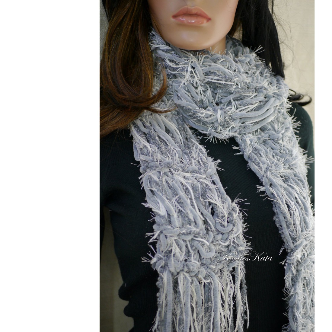 BOHO - eșarfă extra groasă tricotată manual cu franjuri lungi / amestec gri - îmbrăcăminte și modă - eșarfe, pălării, fularuri - eșarfe - Artynos.ro