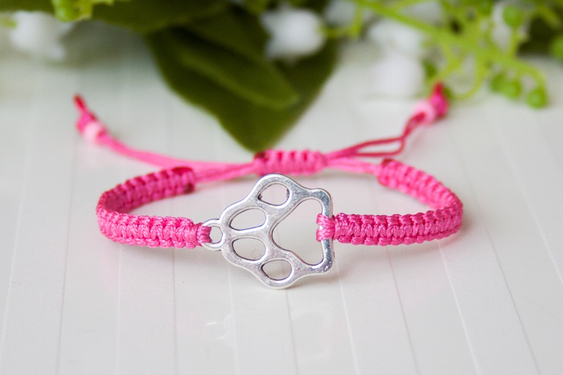 Brățară macramé împletită - Pink pink paw paw paw -  - Artynos.ro