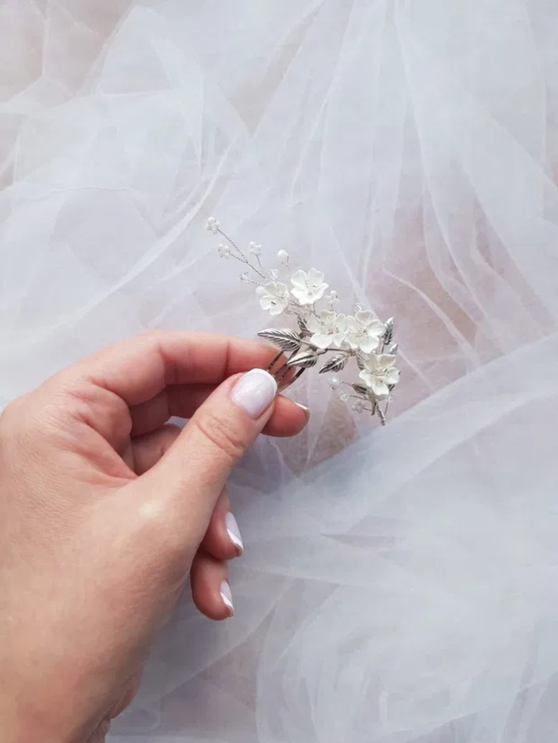 TEAROSE - Accesoriu par floral - accesorii nuntă - ornamente de păr de nuntă - accesorii păr nuntă - Artynos.ro TEAROSE - Accesoriu par floral - accesorii nuntă - ornamente de păr de nuntă - accesorii păr nuntă - Artynos.ro