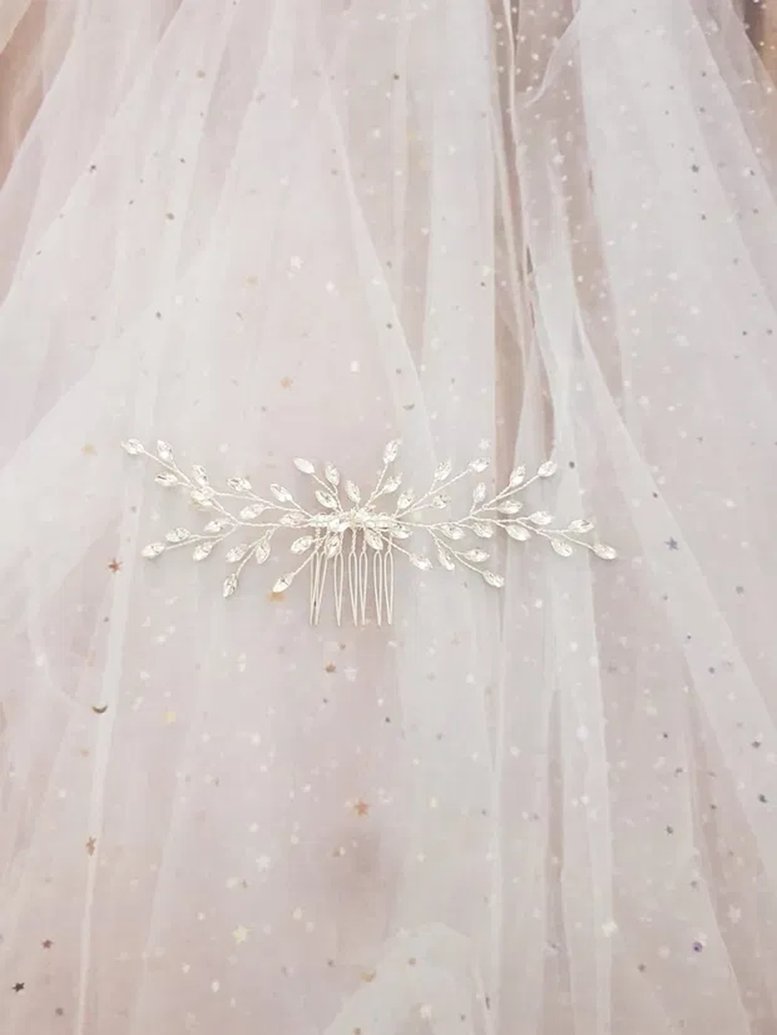 ZAYA - Pieptan mireasa cu cristale, colectia de LUX - accesorii nuntă - ornamente de păr de nuntă - accesorii păr nuntă - Artynos.ro ZAYA - Pieptan mireasa cu cristale, colectia de LUX - accesorii nuntă - ornamente de păr de nuntă - accesorii păr nuntă - Artynos.ro