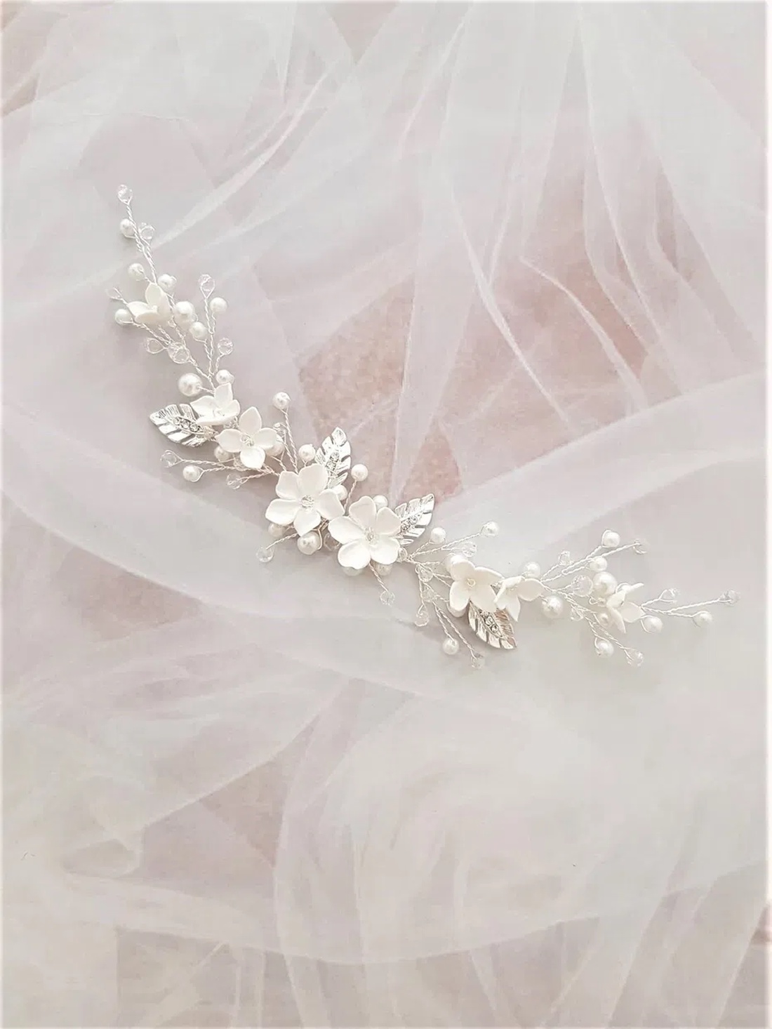 IRINA - Accesoriu mireasa floral - accesorii nuntă - ornamente de păr de nuntă - accesorii păr nuntă - Artynos.ro IRINA - Accesoriu mireasa floral - accesorii nuntă - ornamente de păr de nuntă - accesorii păr nuntă - Artynos.ro