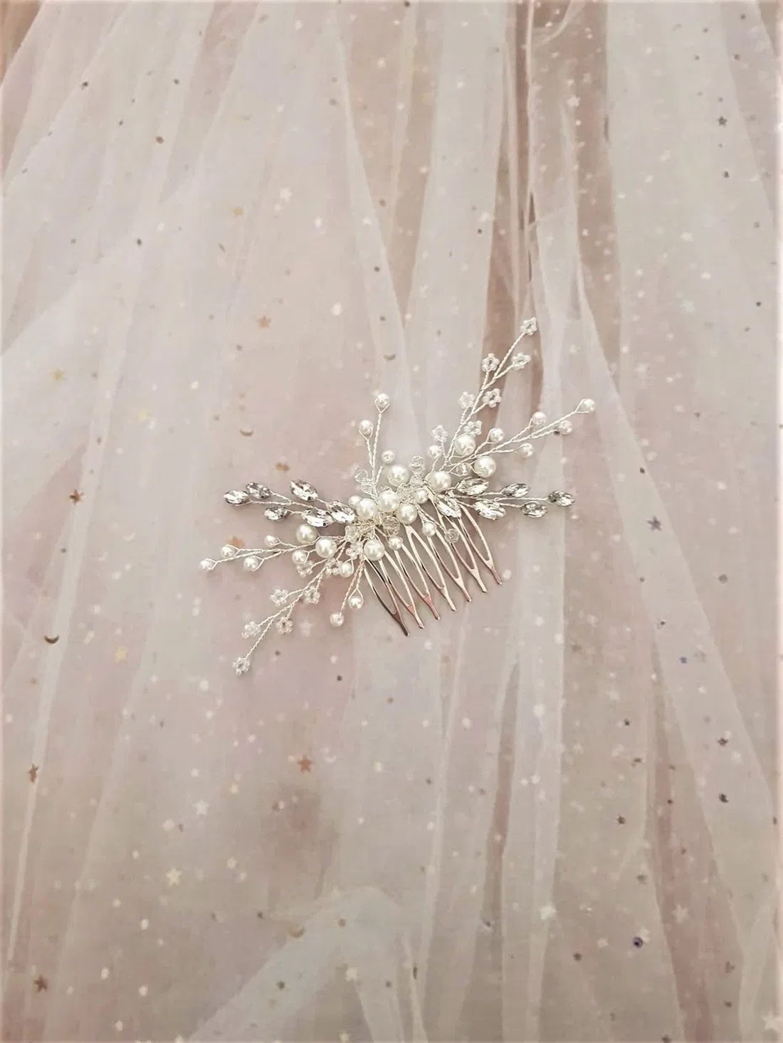 Pieptan mireasa - accesorii nuntă - ornamente de păr de nuntă - accesorii păr nuntă - Artynos.ro Pieptan mireasa - accesorii nuntă - ornamente de păr de nuntă - accesorii păr nuntă - Artynos.ro