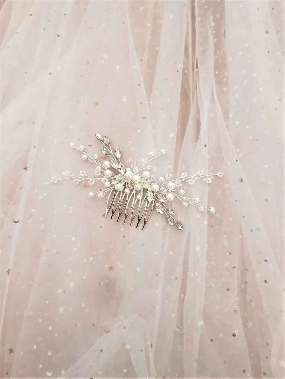 Pieptan mireasa - accesorii nuntă - ornamente de păr de nuntă - accesorii păr nuntă - Artynos.ro Pieptan mireasa - accesorii nuntă - ornamente de păr de nuntă - accesorii păr nuntă - Artynos.ro