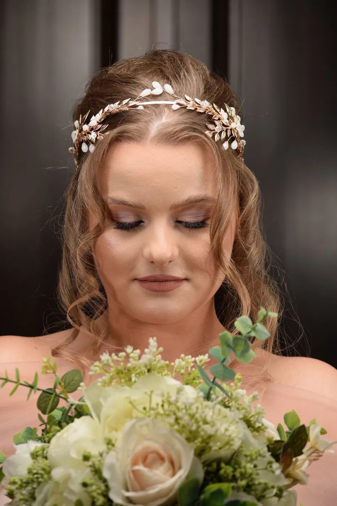 Coronita mireasa Uncommon rose-gold - accesorii nuntă - ornamente de păr de nuntă - accesorii păr nuntă - Artynos.ro Coronita mireasa Uncommon rose-gold - accesorii nuntă - ornamente de păr de nuntă - accesorii păr nuntă - Artynos.ro