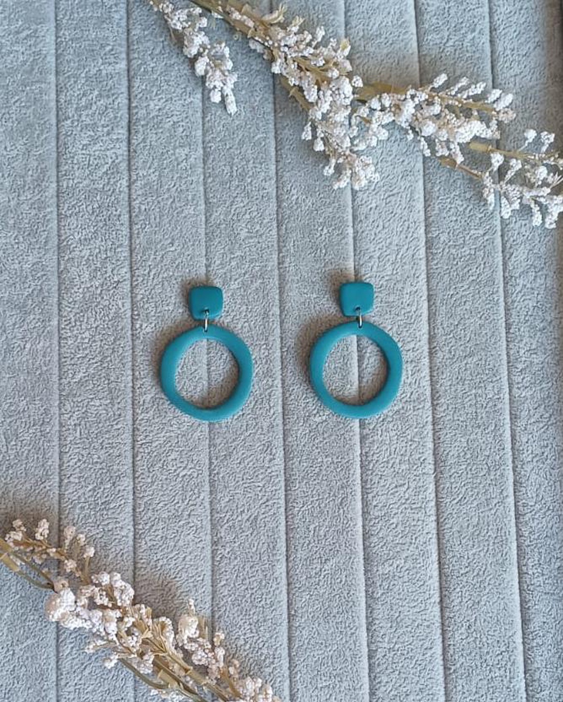 Cercei Teal Blue Hoops - bijuterii - cercei - cercei și ornamente pentru urechi - Artynos.ro