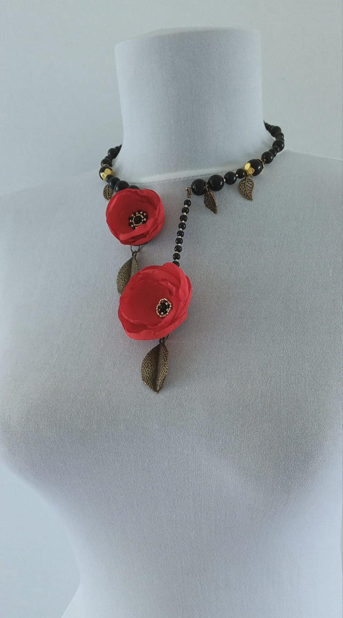 Colier Roses - bijuterii - coliere - coliere statement - Artynos.ro