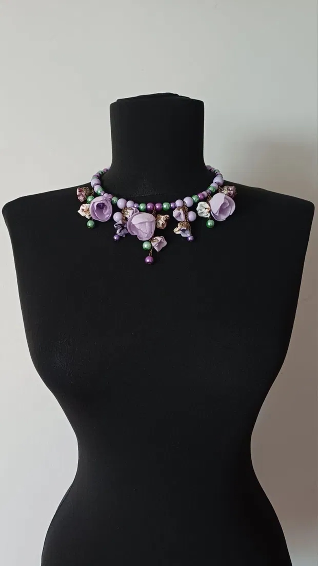 Colier floral Purple Euphoria - bijuterii - coliere - coliere cu mărgele - Artynos.ro