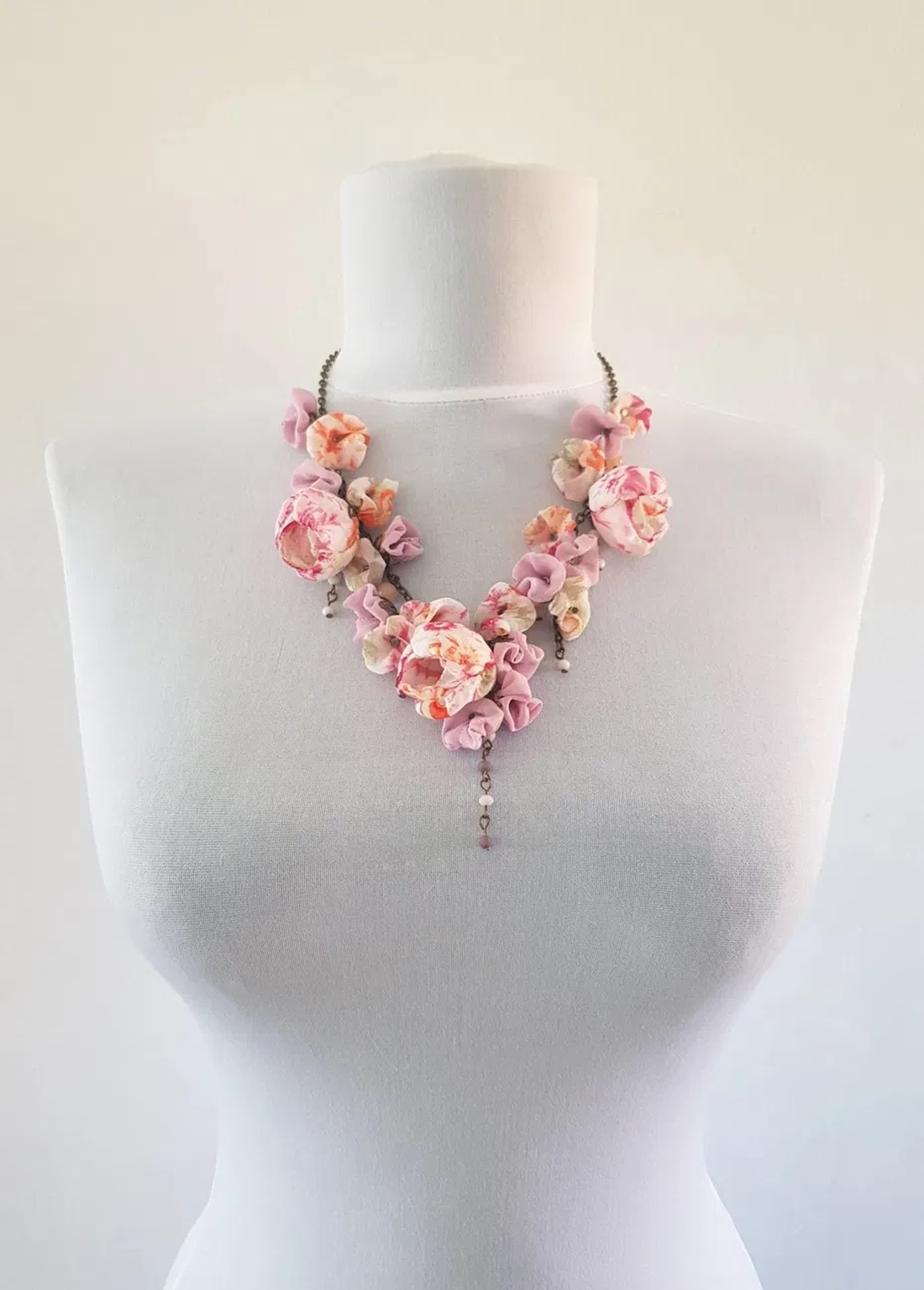 Colier floral - bijuterii - coliere - coliere statement - Artynos.ro