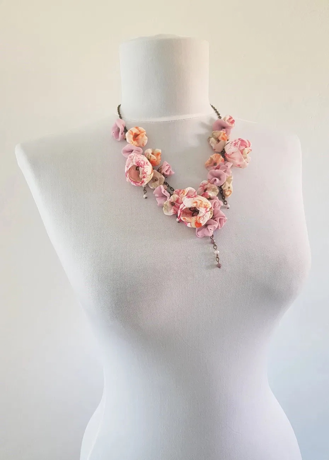 Colier floral - bijuterii - coliere - coliere statement - Artynos.ro