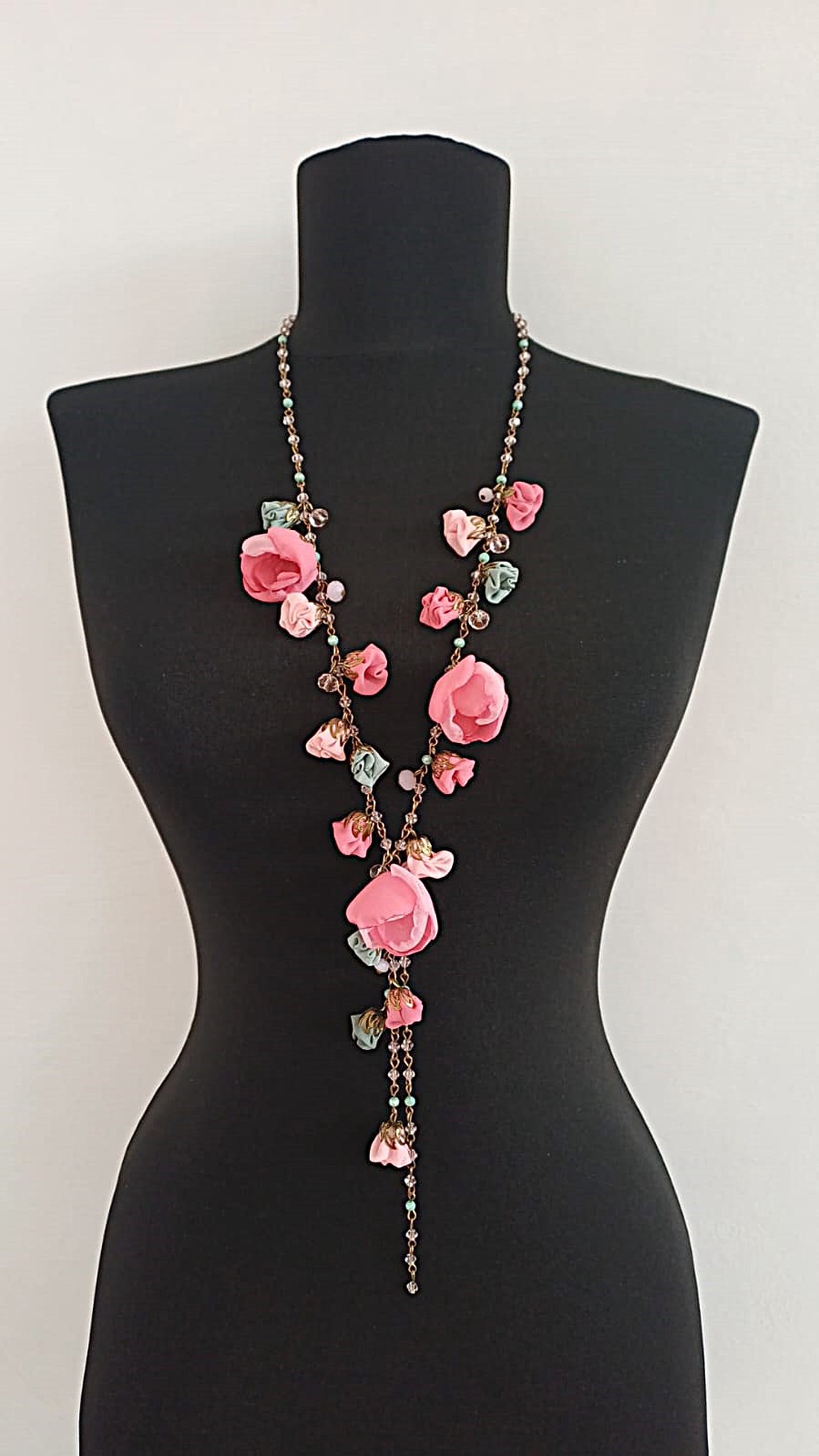 Colier floral Blossom + cercei asortati cadou - bijuterii - coliere - coliere din mărgele - Artynos.ro