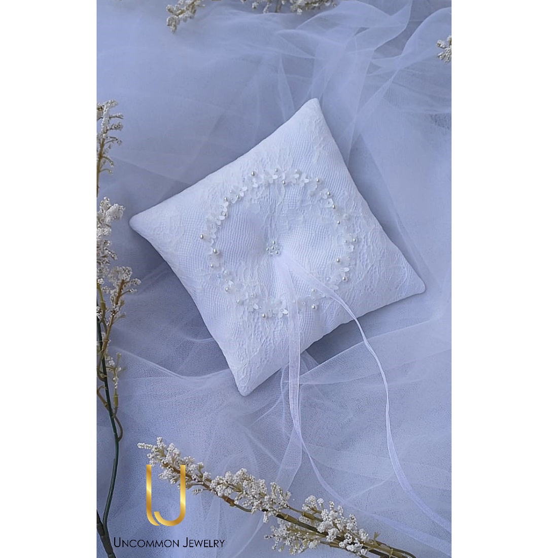 Pernuta verighete - accesorii nuntă - accesorii de nuntă - suport verighete și perne pentru inele - Artynos.ro