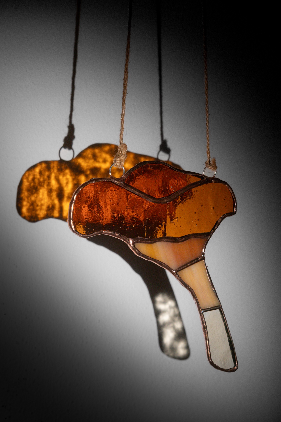 Ciuperca Pleurotus din sticla de vitraliu - arte vizuale și accesorii  - alte arte - Artynos.ro