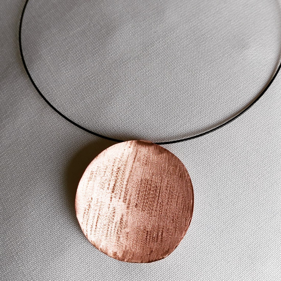 Colier minimalist din cupru -  - Artynos.ro Colier minimalist din cupru -  - Artynos.ro