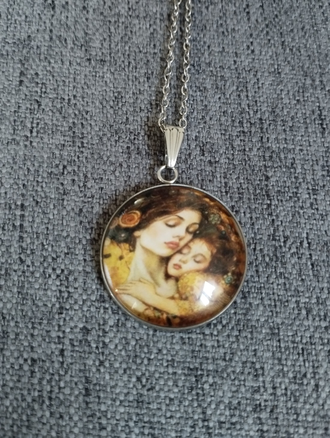 Lentile de sticlă, colier din oțel medical cu motiv Klimt - - Artynos.ro Lentile de sticlă, colier din oțel medical cu motiv Klimt - - Artynos.ro