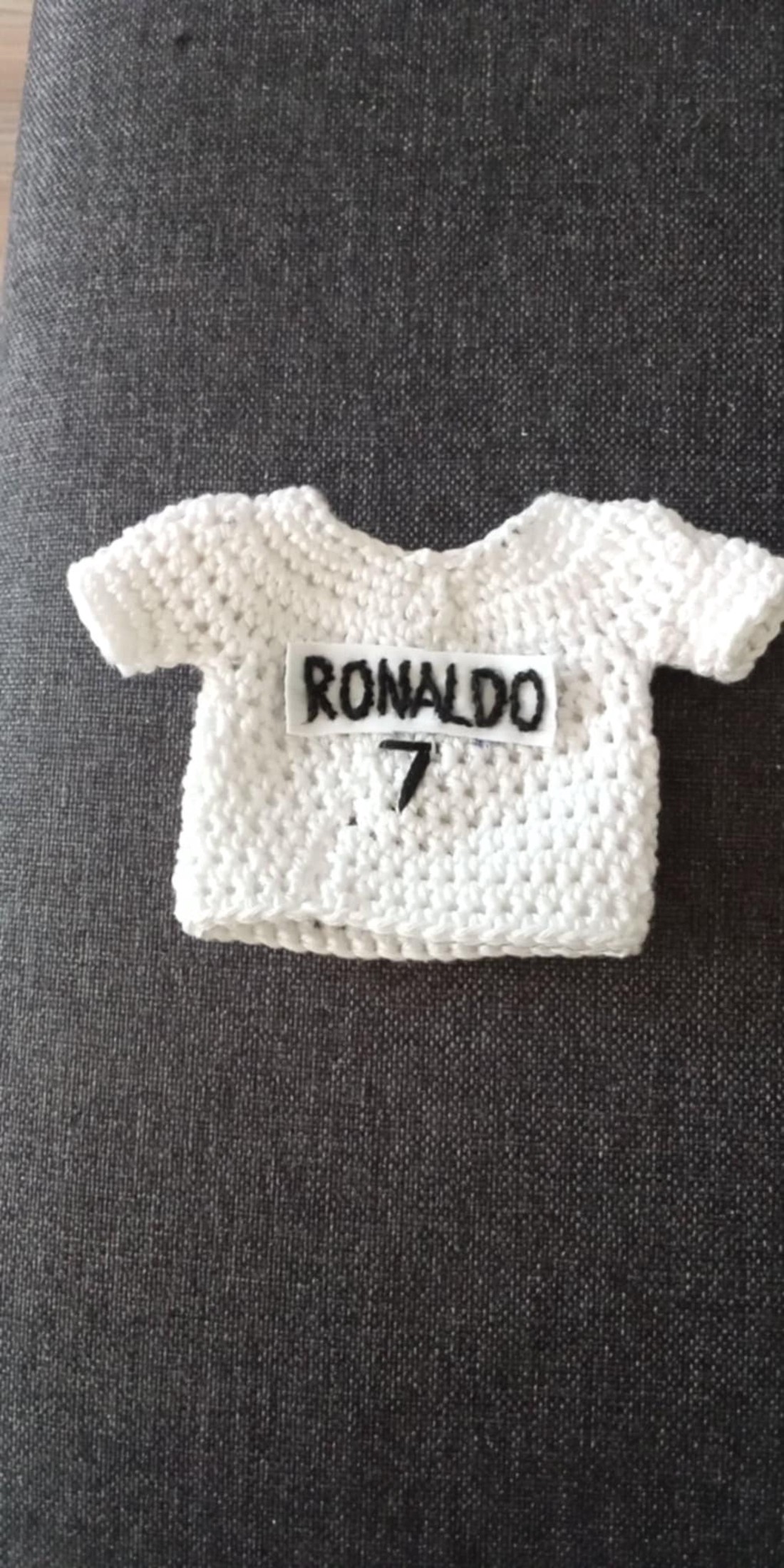 Ronaldo Fieldsó -  - Artynos.ro