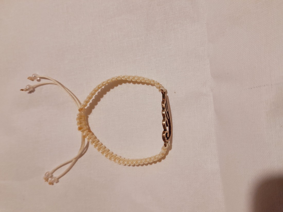 Brățară macramé Aripa îngerului - - Artynos.ro Brățară macramé Aripa îngerului - - Artynos.ro
