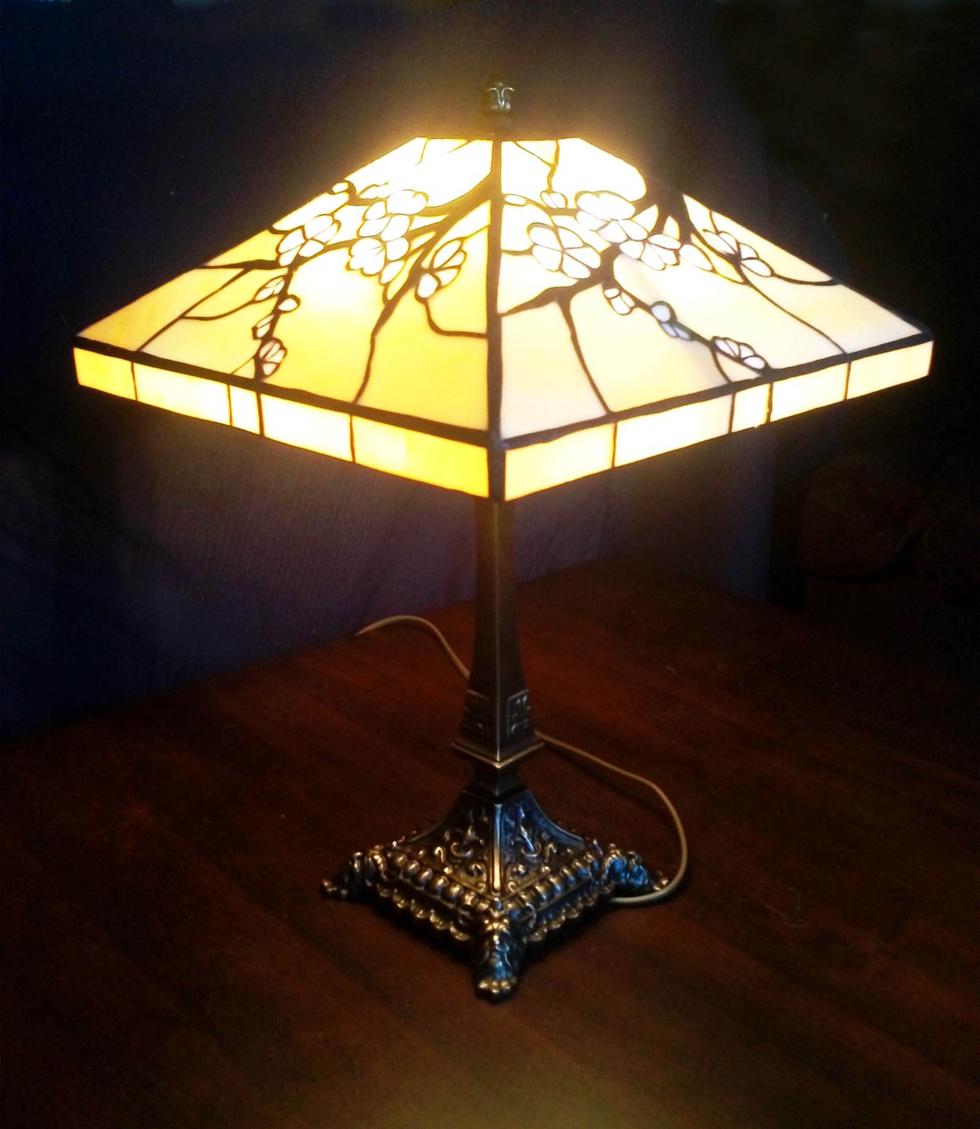 Lampă japoneză cu flori de cireș - casă & stil de viață - lămpi și corpuri de iluminat - lampă de masă - Artynos.ro