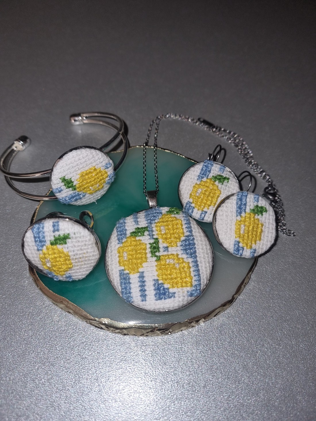 Set de felii de lămâie - - Artynos.ro Set de felii de lămâie - - Artynos.ro
