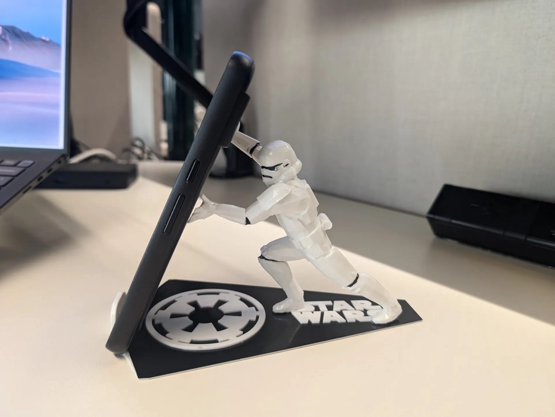 Star Wars Stormtrooper Suport de telefon - - Artynos.ro Star Wars Stormtrooper Suport de telefon - - Artynos.ro