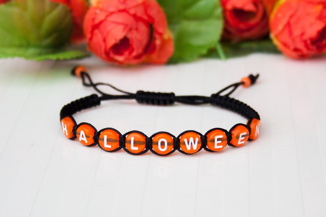 Brățară macramé împletită - Halloween negru/portocaliu - - Artynos.ro Brățară macramé împletită - Halloween negru/portocaliu - - Artynos.ro