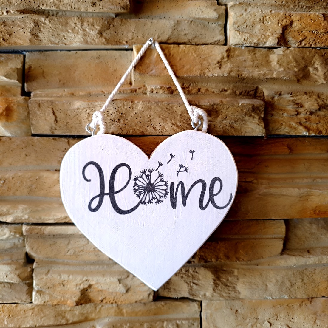 Semn din lemn cu inscripție Home - - Artynos.ro Semn din lemn cu inscripție Home - - Artynos.ro